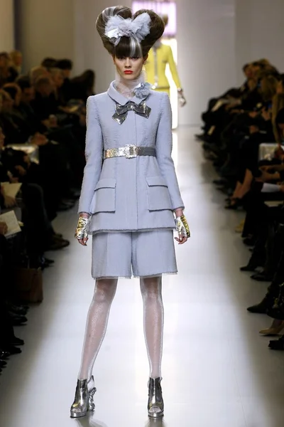 Look 14